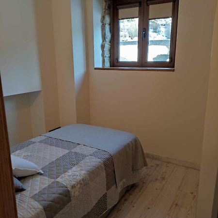 Вилла Casitas En Sallent En El Centro Сальент-де-Гальего Экстерьер фото