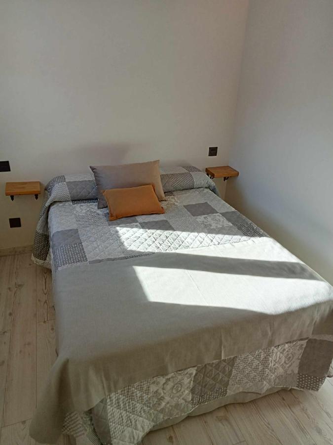 Вилла Casitas En Sallent En El Centro Сальент-де-Гальего Экстерьер фото